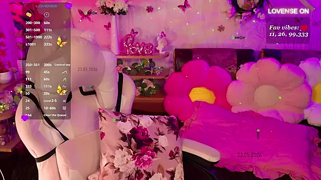 Miss SweetPeach online show from 05.23.26