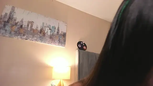 Snapshot of dakotaa__ chatting on 12.03.25 dakotaa online show from 12.03.25