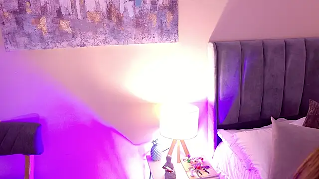 Snapshot of dakotaa__ chatting on 02.26.26 dakotaa online show from 02.26.26