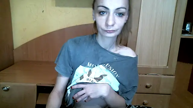 Snapshot of DennisXCaroll chatting on 02.05.26 DennisXCaroll online show from 02.05.26