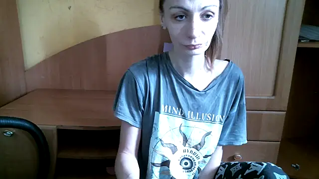 Snapshot of DennisXCaroll chatting on 02.19.26 DennisXCaroll online show from 02.19.26