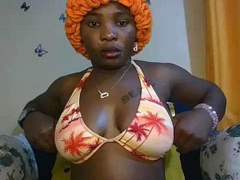 Snapshot of Bigass_mee_ chatting on 10.15.25 Bigass mee online show from 10.15.25