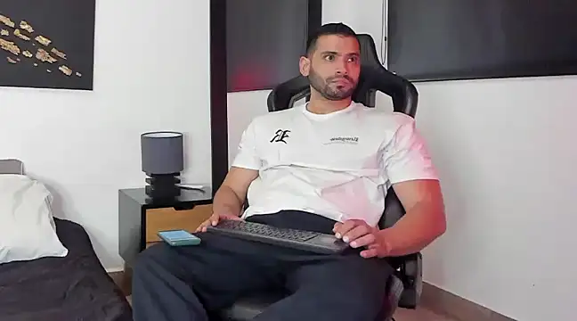 Dereck vega online show from 12.07.24