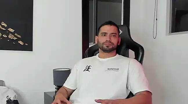 Dereck vega online show from 12.08.24