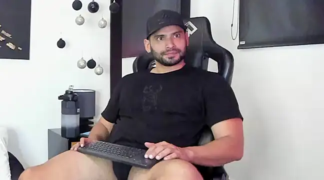 Dereck vega online show from 12.12.24