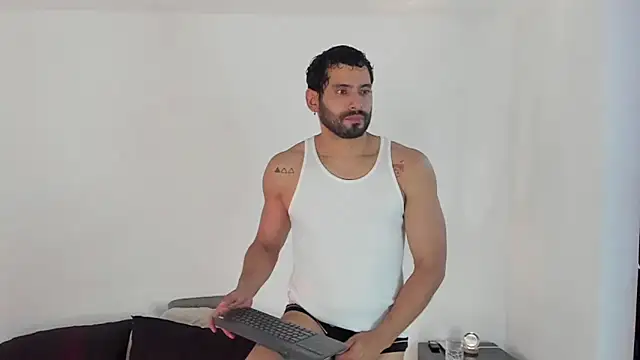 Dereck vega online show from 09.09.25