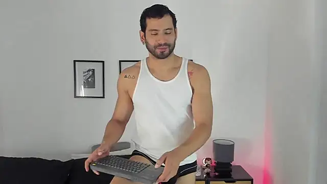 Dereck vega online show from 09.21.25