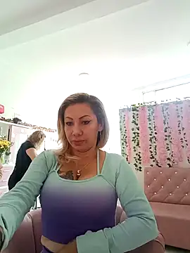 coral smitth online show from 12.16.24