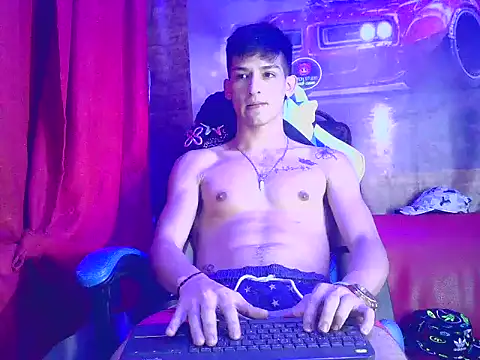 Snapshot of MasterSEX420 chatting on 12.15.24 MasterSEX420 online show from 12.15.24