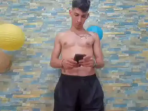 Snapshot of MasterSEX420 chatting on 01.13.25 MasterSEX420 online show from 01.13.25