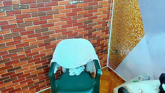 Snapshot of MasterSEX420 chatting on 02.19.25 MasterSEX420 online show from 02.19.25