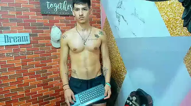 Snapshot of MasterSEX420 chatting on 02.21.25 MasterSEX420 online show from 02.21.25