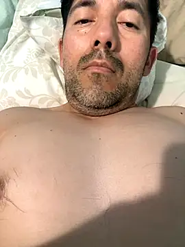 Snapshot of Papilobo12 chatting on 10.07.25 Papilobo12 online show from 10.07.25