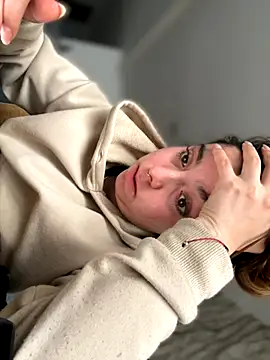 Snapshot of Cloew_Marz chatting on 09.22.25 Cloew Marz online show from 09.22.25