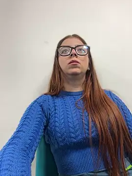 Snapshot of Cloew_Marz chatting on 09.27.25 Cloew Marz online show from 09.27.25