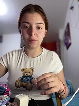 Snapshot of Cloew_Marz chatting on 10.01.25 Cloew Marz online show from 10.01.25