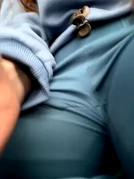 Snapshot of Cloew_Marz chatting on 10.25.25 Cloew Marz online show from 10.25.25