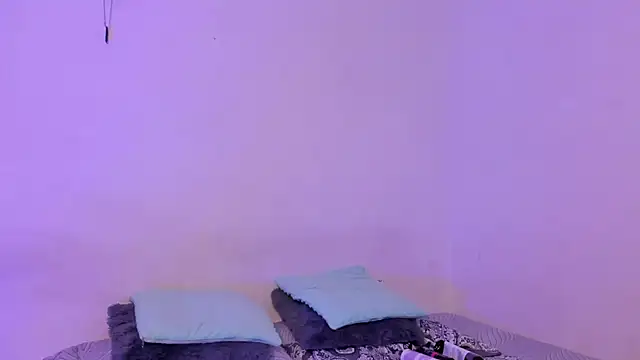 crystalvazquez online show from 11.05.25