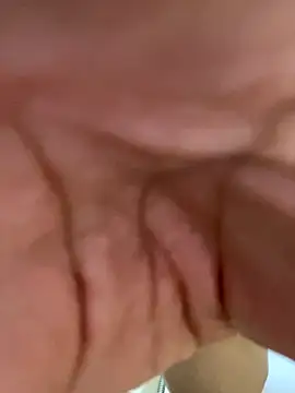 Snapshot of zeck80 chatting on 09.22.25 zeck80 online show from 09.22.25