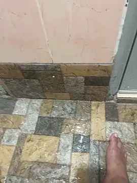 Snapshot of zeck80 chatting on 10.19.25 zeck80 online show from 10.19.25