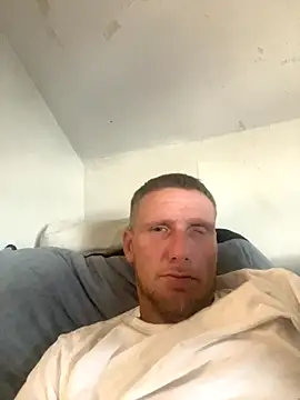Snapshot of aaronmc311840 chatting on 10.15.25 aaronmc311840 online show from 10.15.25