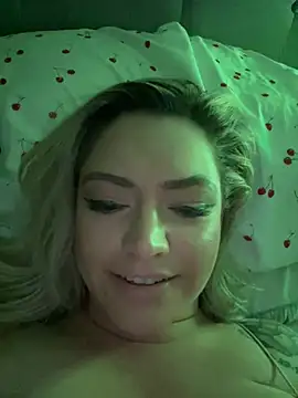 Snapshot of ToniVice chatting on 02.08.25 ToniVice online show from 02.08.25