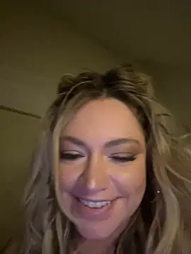 Snapshot of ToniVice chatting on 03.07.25 ToniVice online show from 03.07.25