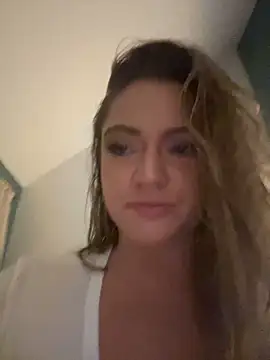 Snapshot of ToniVice chatting on 10.06.25 ToniVice online show from 10.06.25