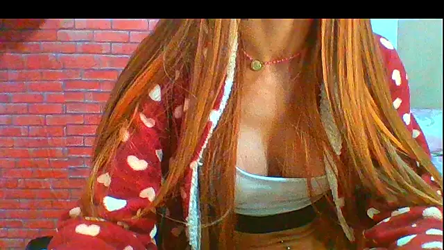 Snapshot of Transthifany chatting on 10.28.25 Transthifany online show from 10.28.25