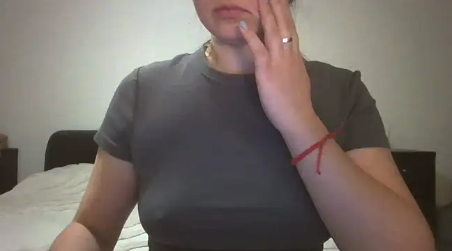 Snapshot of VanesaJewelz chatting on 03.07.25 VanesaJewelz online show from 03.07.25