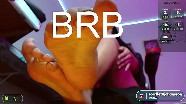 Miss scarllet  online show from 01.30.25