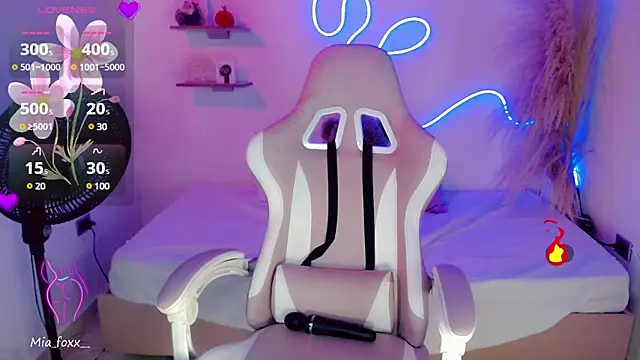 Snapshot of Mia_foxx_ chatting on 01.17.25 Mia foxx online show from 01.17.25