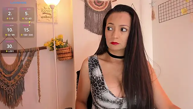 anaruiz  online show from 12.02.25