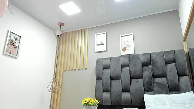 camila  herrera online show from 12.05.24