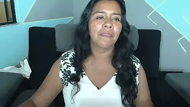 saggil23 online show from 09.29.25