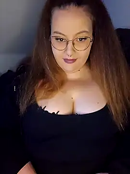  Julie x online show from 10.11.25