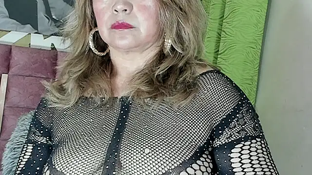 Kazsandraa online show from 01.06.26