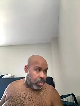 ChiRaqb8 online show from 09.29.25