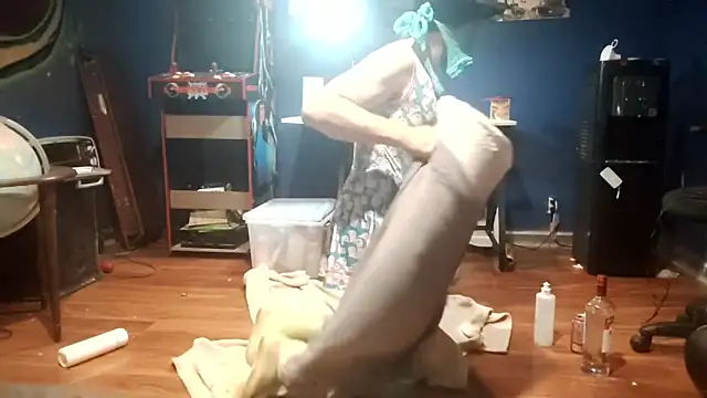 Snapshot of BJSchlect chatting on 02.23.25 BJSchlect online show from 02.23.25