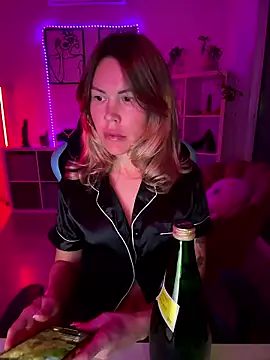 Lara Bergmann online show from 01.14.26