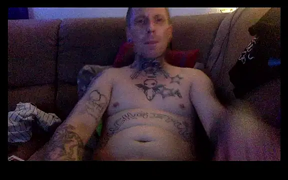 Snapshot of Schabernack1990 chatting on 01.07.25 Schabernack1990 online show from 01.07.25