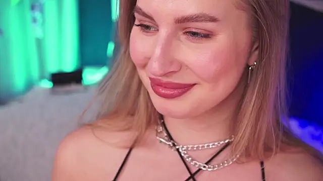 Snapshot of AnnLevine chatting on 01.22.25 AnnLevine online show from 01.22.25