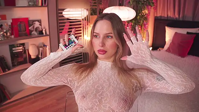 Snapshot of AnnLevine chatting on 02.06.25 AnnLevine online show from 02.06.25