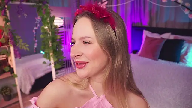 Snapshot of AnnLevine chatting on 02.14.25 AnnLevine online show from 02.14.25