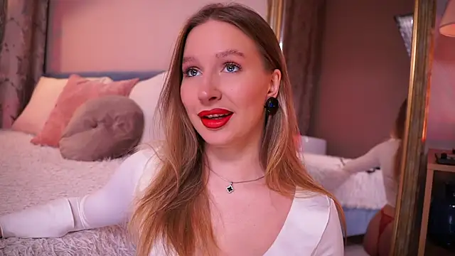 Snapshot of AnnLevine chatting on 09.14.25 AnnLevine online show from 09.14.25