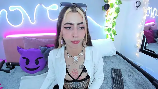 YouliteSllut2 online show from 02.20.25