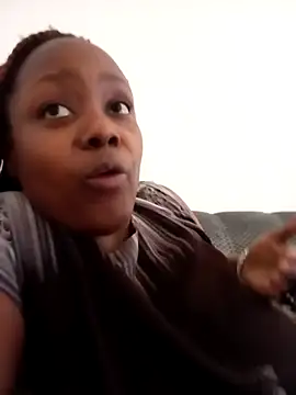 Snapshot of Miss_Amani chatting on 04.10.26 Miss Amani online show from 04.10.26