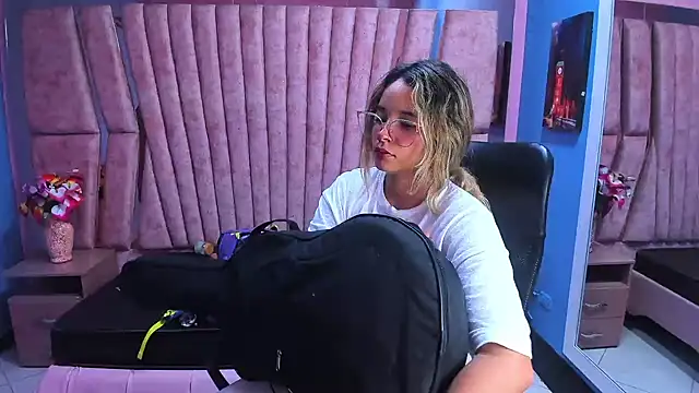 Olivia Fox69 online show from 01.17.25