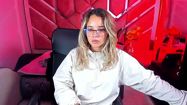 Olivia Fox69 online show from 09.24.25