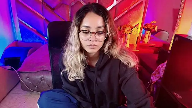 Olivia Fox69 online show from 11.20.25